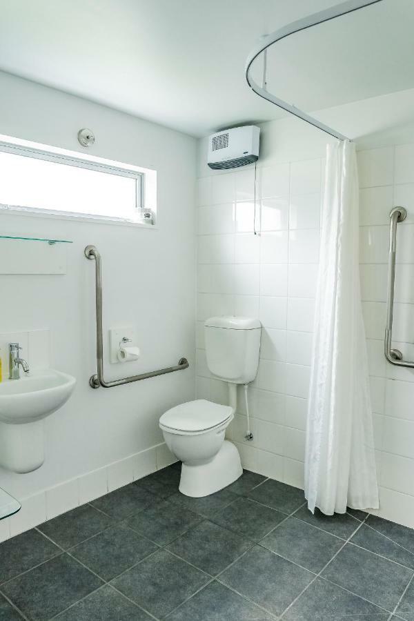 Airport Christchurch Motel Екстериор снимка